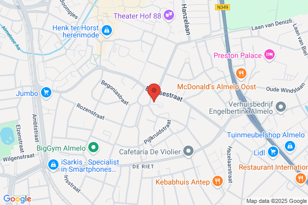 Tres Monja
