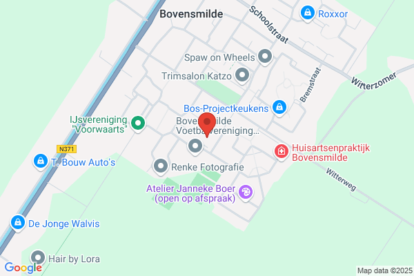 Zij Van Hiernaast