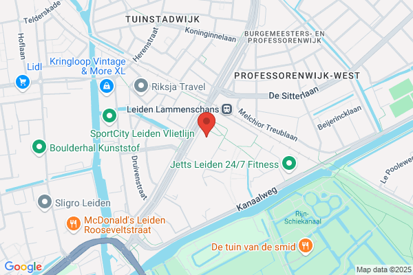 Hoeven Exclusief, Van Der