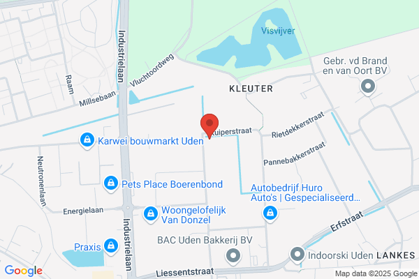 Uden, Van