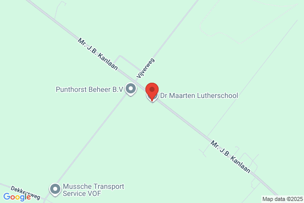 Dr. Maarten Luther School Met De Bijbel